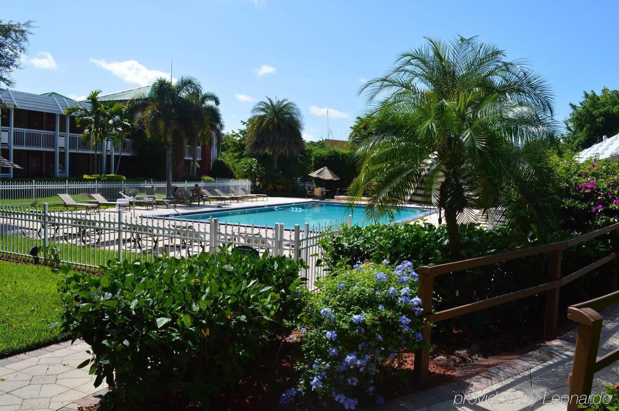 Collins Hotel Naples Exterior photo